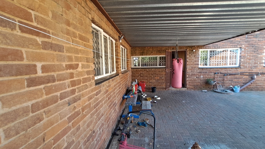 3 Bedroom Property for Sale in Heuwelsig Free State